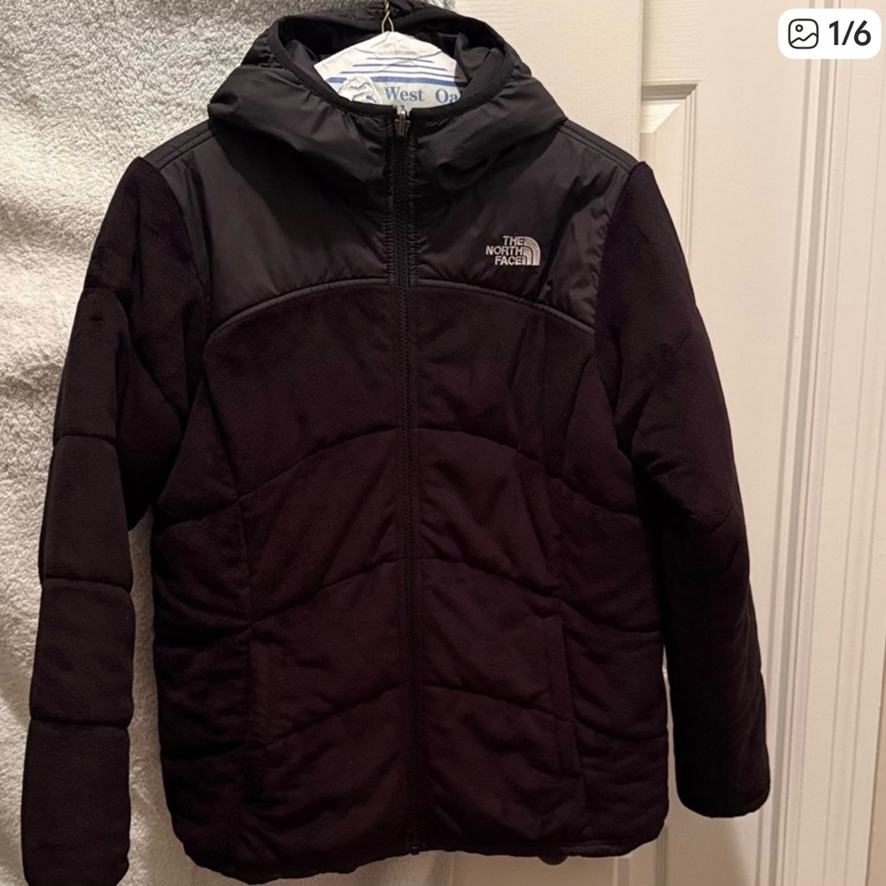 New North Face Black Reversible Jacket